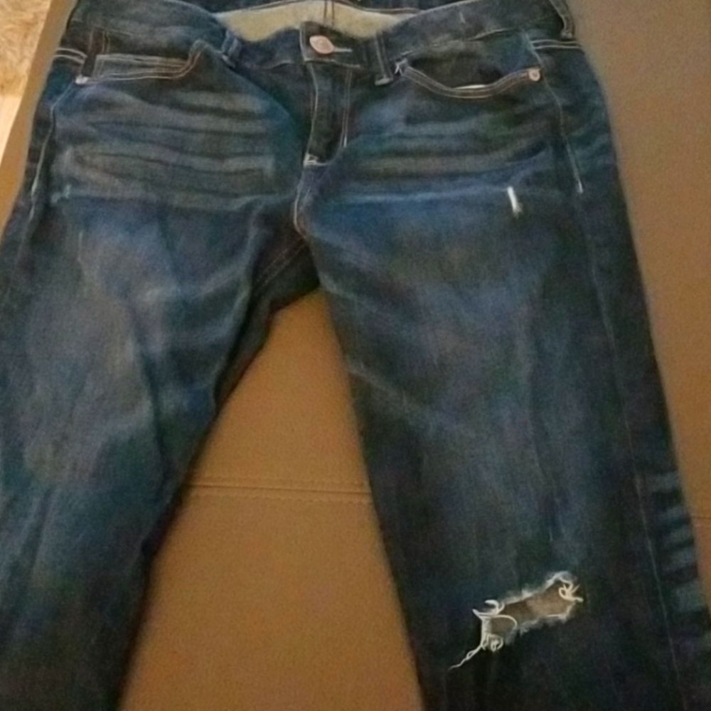 Express distressed boyfriend jean
